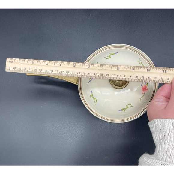 LINCOWARE ENAMEL SAUCEPAN 5 INCH WITH LID BRASS HANDLE VINTAGE 5" Saucepan - Picture 14 of 14